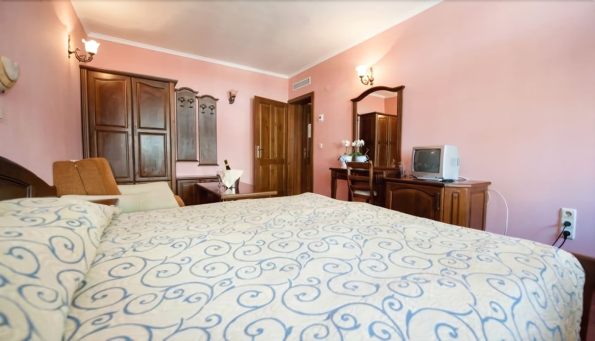 Hotel Izvora คราเนโว ภายนอก รูปภาพ